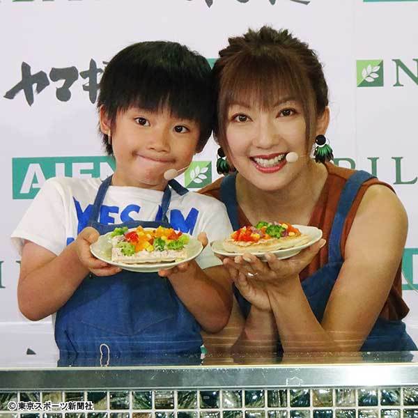 山田まりや　長男との親子初共演に「緊張してます」→かわいいママになったね。